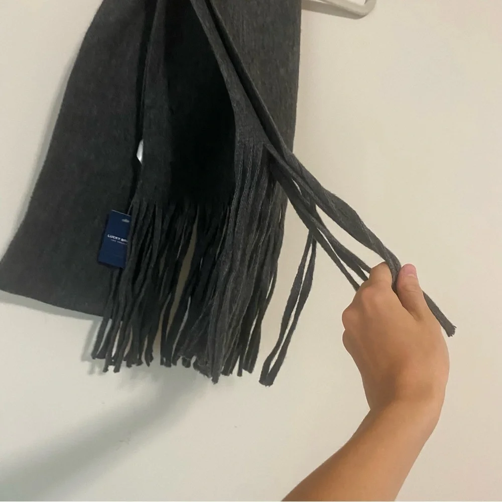 NWT Lucky Brand Gray Soft Scarf with Fringe/Tassel Ends